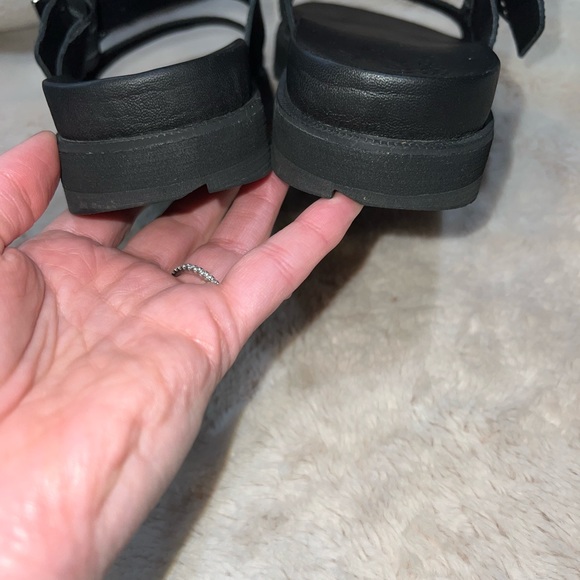 Sorel Women's Roaming Buckle Slide Sandal, Black, sz 6 - Picture 6 of 6